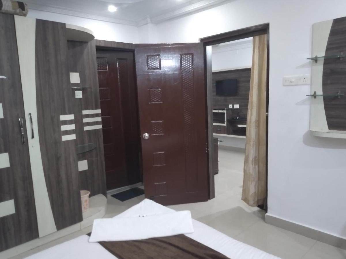 La Platina Premium Suites, Near Puri Sea Beach Eksteriør billede