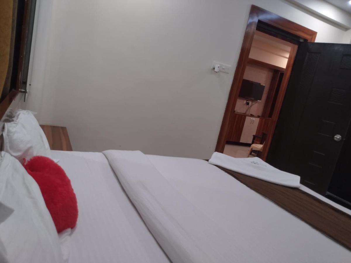 La Platina Premium Suites, Near Puri Sea Beach Eksteriør billede